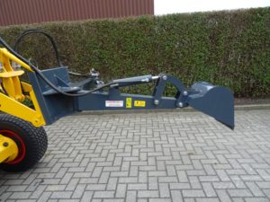 Petite pelleteuse15